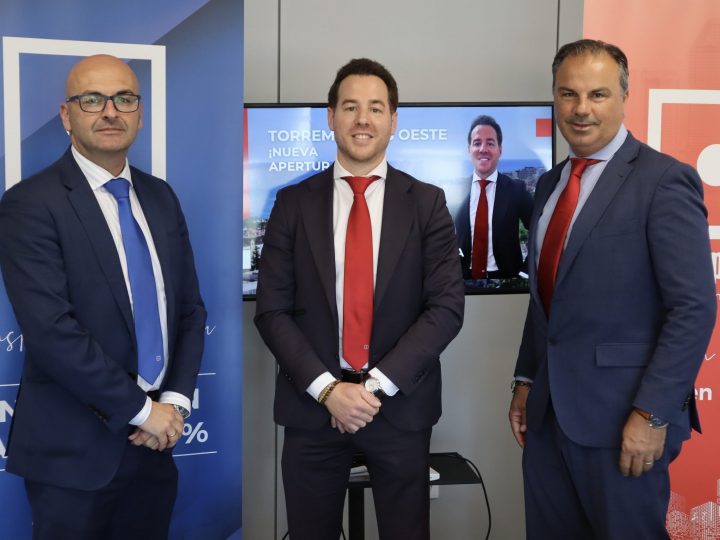 Arturo Mesa, franquiciado de la nueva oficina de Torremolinos Oeste
