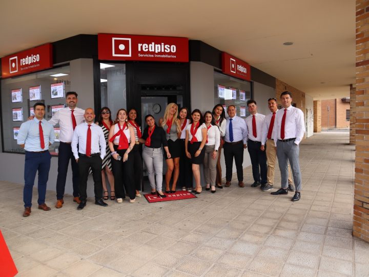 Redpiso inaugura una nueva oficina en Alovera para seguir creciendo contigo