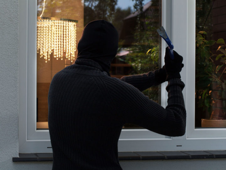 ¡Cuidado con los robos en tu casa durante el verano!