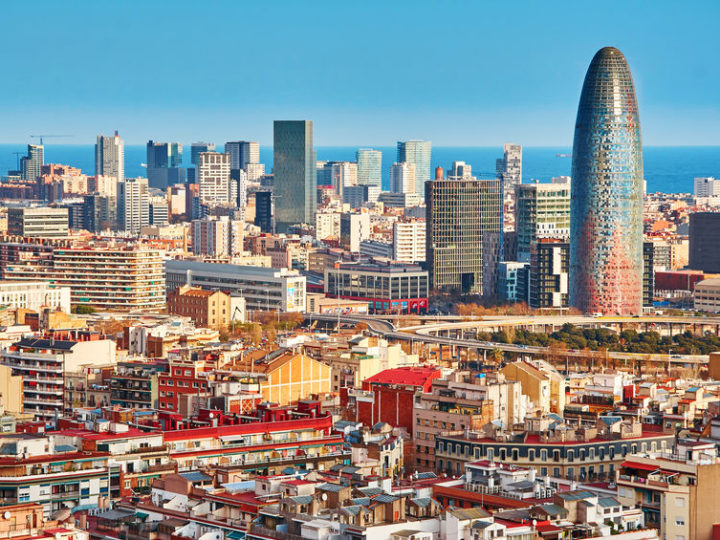 Cae la construcción de vivienda nueva en Barcelona