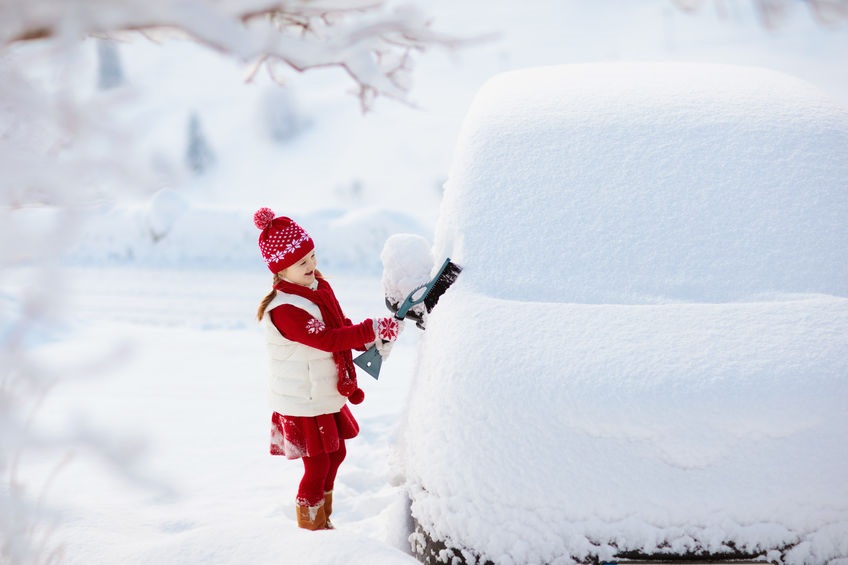 Quitar nieve del coche