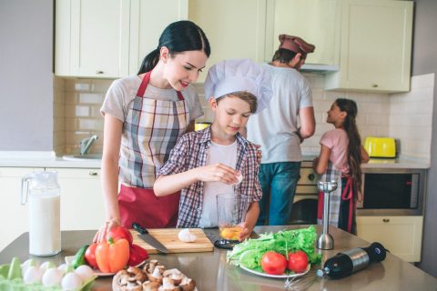 Cocinar con niños en Casa: Recetas para toda la familia
