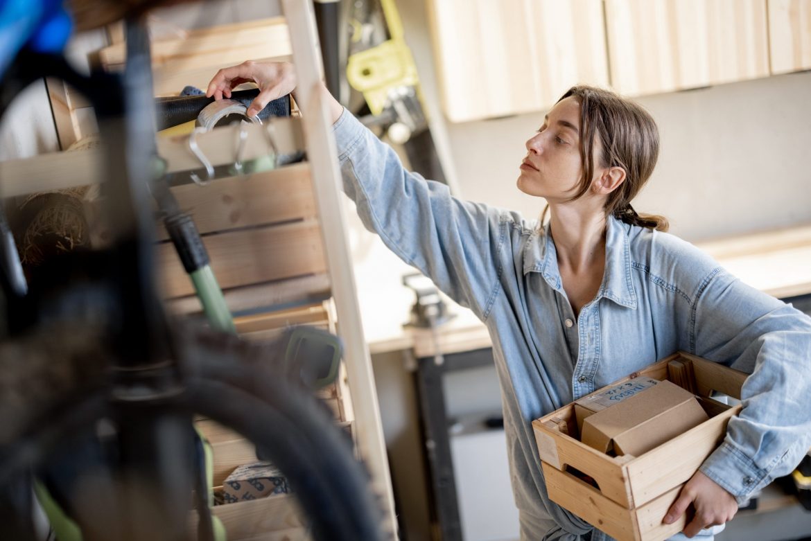Cómo ordenar tu garaje de forma práctica en casa