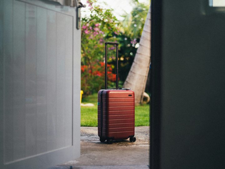 Prepara tu hogar antes de viajar: consejos clave para un verano sin sobresaltos
