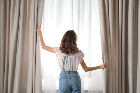 Ventajas de instalar cortinas eléctricas en casa