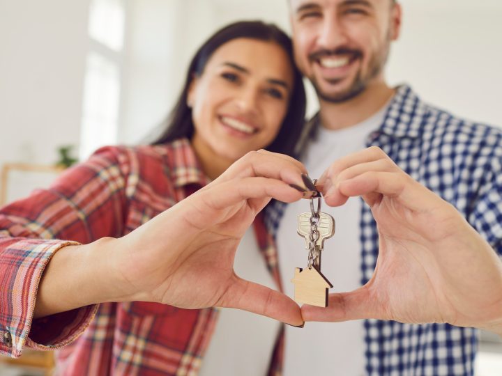 ¿Eres joven y buscas piso? Tu guía de alquiler en España 2025