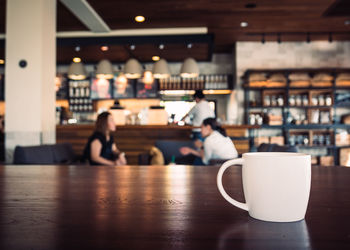 Banner de ALQUILER DE LOCALES EN CHAMBERÍ VALLEHERMOSO