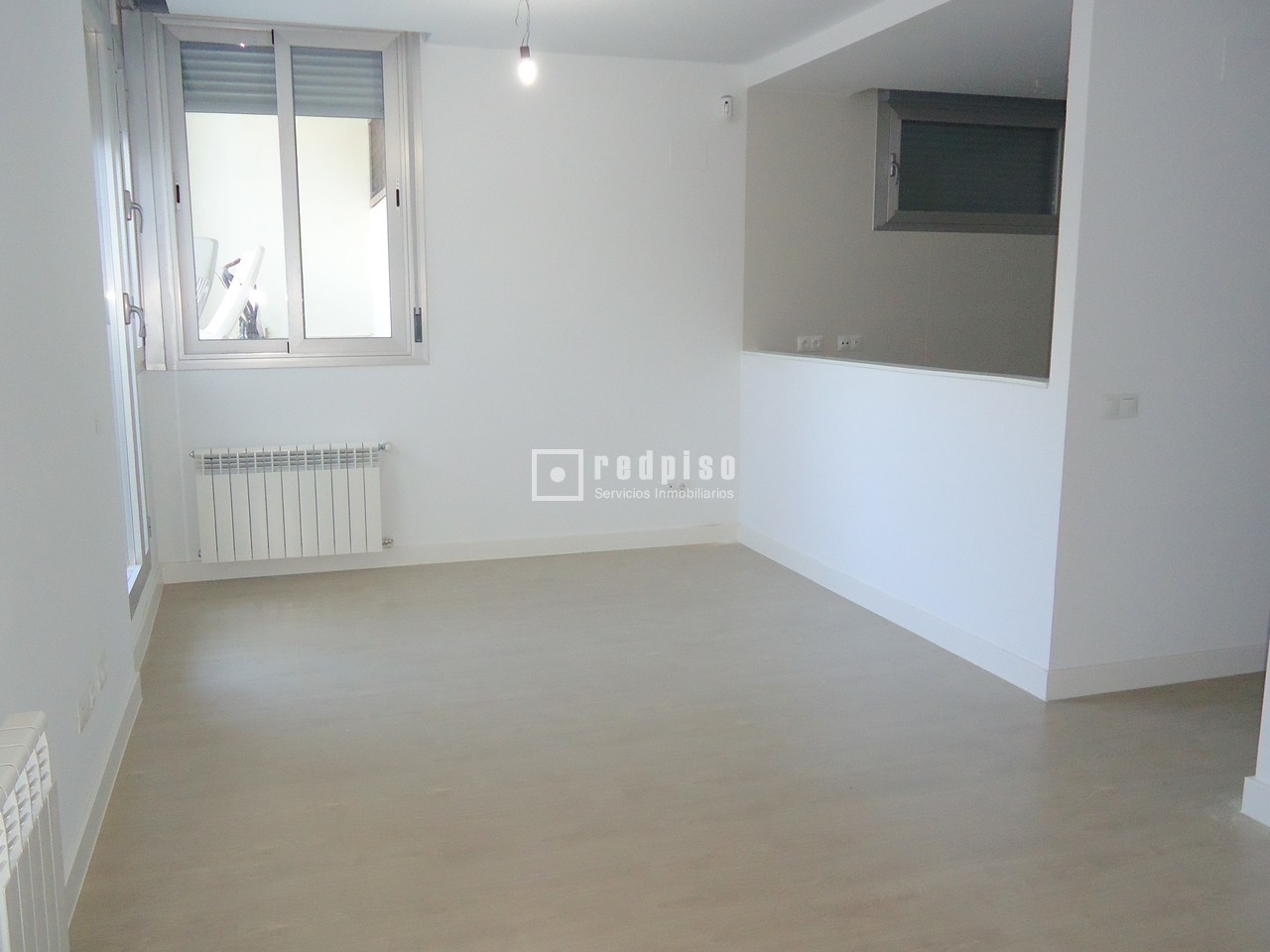 Piso en venta en Villa de Vallecas-Ensanche y Santa ...