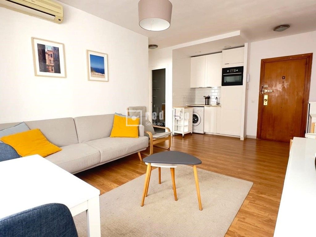 Piso en venta en  calle VALVERDE, Madrid  5/17