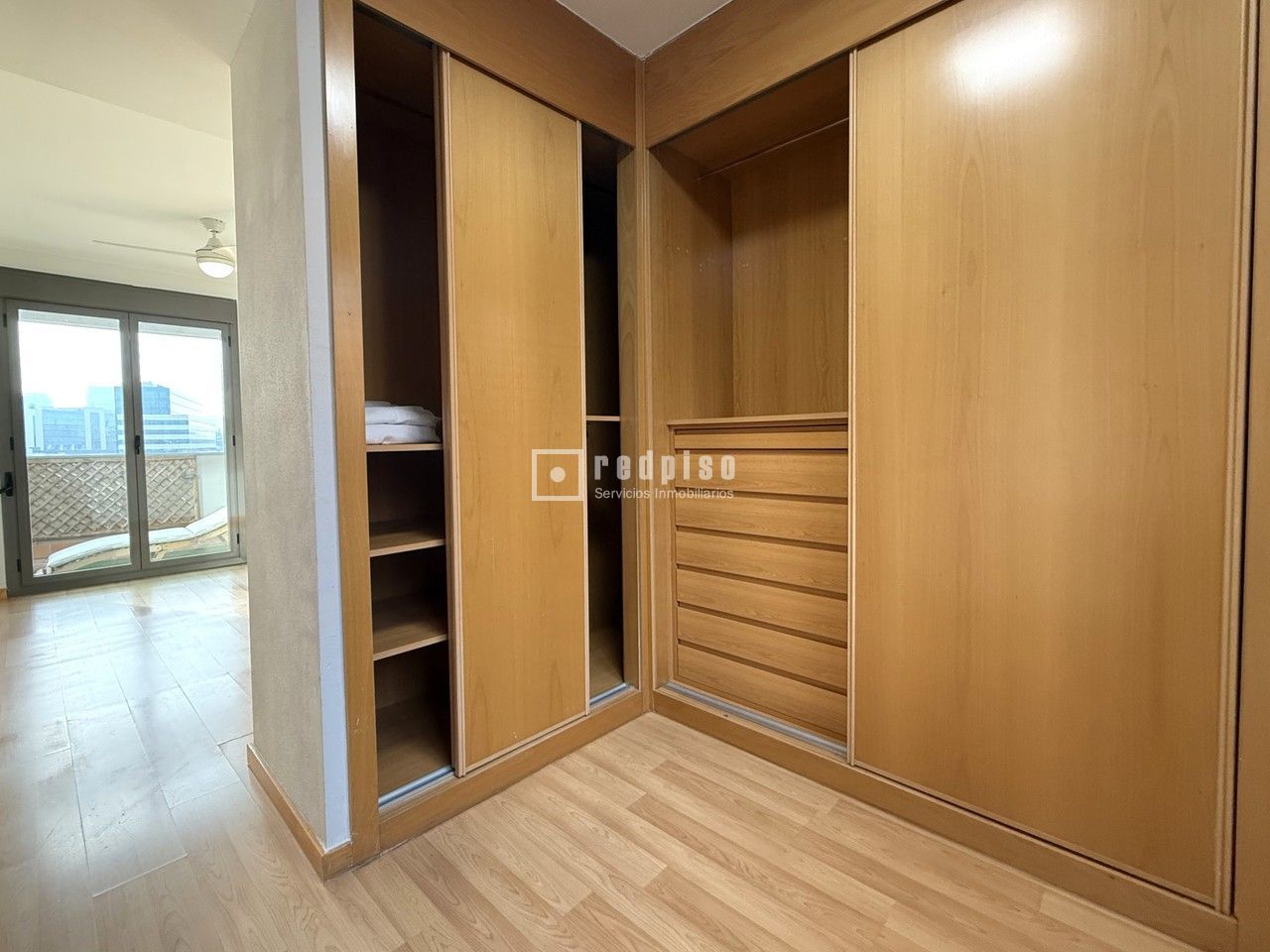 Piso en alquiler en  avenida CAMINO DE SANTIAGO, 1, Fuencarral-El Pardo, Madrid  13/23