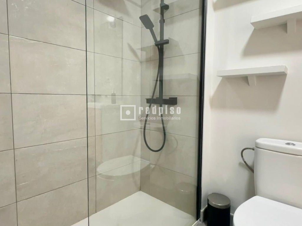 Piso en venta en  calle VALVERDE, Madrid  15/17